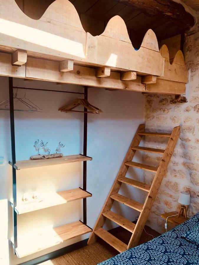 Le Gite Des 3 Saules Saint-Savinien Bagian luar foto