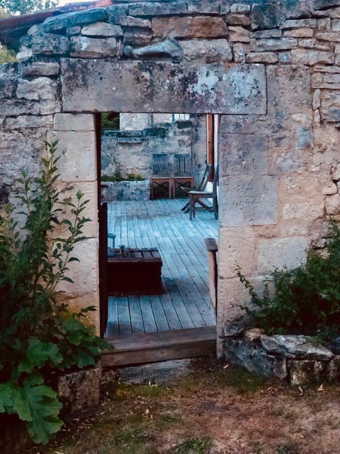 Le Gite Des 3 Saules Saint-Savinien Bagian luar foto
